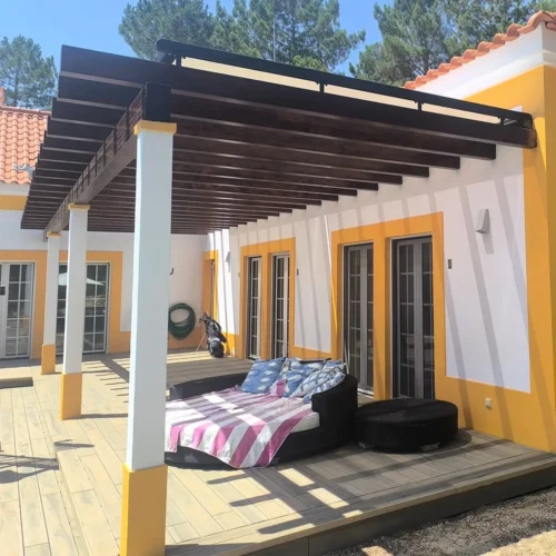 Toldo veranda claraboia a cobrir pergula